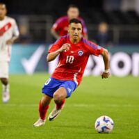 Alexis Sánchez defiende a Osorio tras empate con Perú