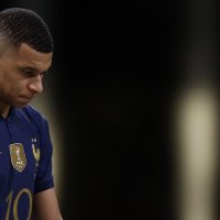 Kylian Mbappé: El Astro Controversial que Agita a Francia antes de la Eurocopa