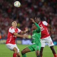 Batalla campal en el juego Santa Fe vs. Equidad: un expulsado