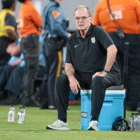 Bielsa multado por Conmebol en Uruguay