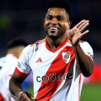 Borja rompe récord: 8 goles consecutivos para River