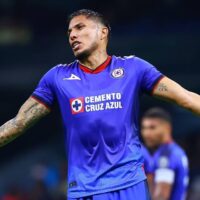 Carlos Salcedo: Última Hora sobre su Futuro en Cruz Azul