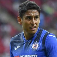 Luis Romo estrena número con Cruz Azul para el Apertura 2024