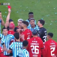 Damián Pérez ve la roja por frenar a Baltasar Rodríguez en pleno Racing-Independiente