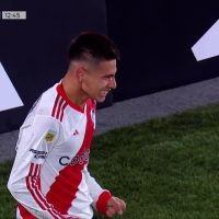 Debut Dorado de Echeverri: Golazo del Diablito Brilla en River