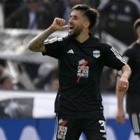 Riestra remonta y sigue imbatible en casa ante Sarmiento