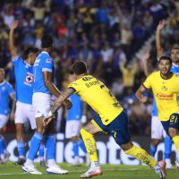 América se adelanta con gol discutido ante Cruz Azul: ¿Decisión correcta?