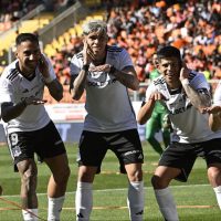 Colo Colo triunfa y sigue al acecho de la U