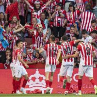 El Sporting Brilla en El Molinón y Conquista su Primer Derbi