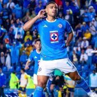 Los Dólares se Transforman en Goles para Cruz Azul