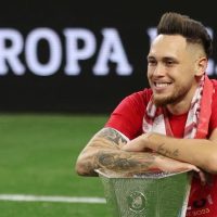 Ocampos se va y Sevilla se desmorona tras el último trofeo | Relevo