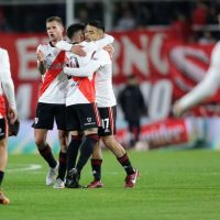 River-Independiente: Gloria en Juego y Leyendas en el Campo