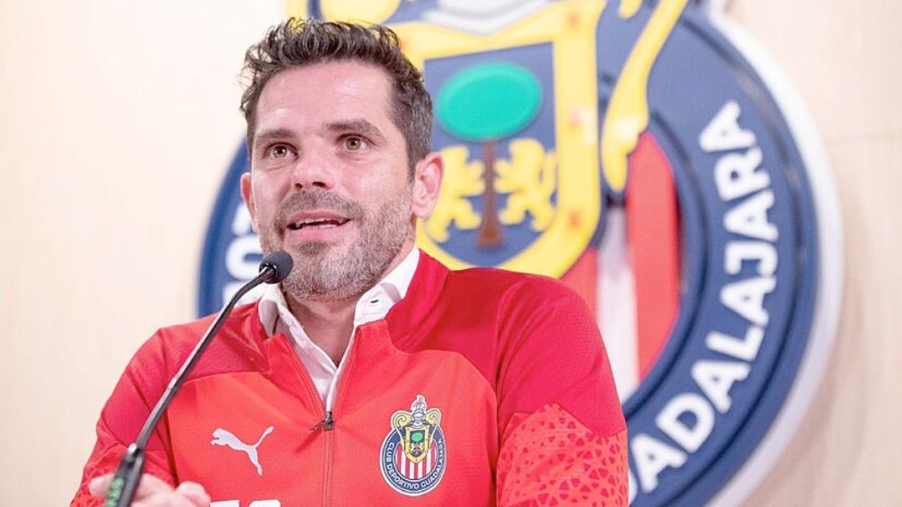 Gago en su presentación con Chivas