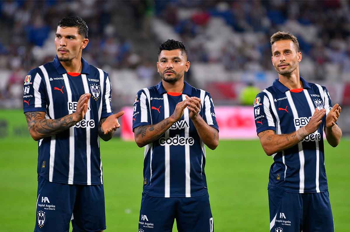 Críticas desde Monterrey a Tecatito Corona y Brandon Vázquez