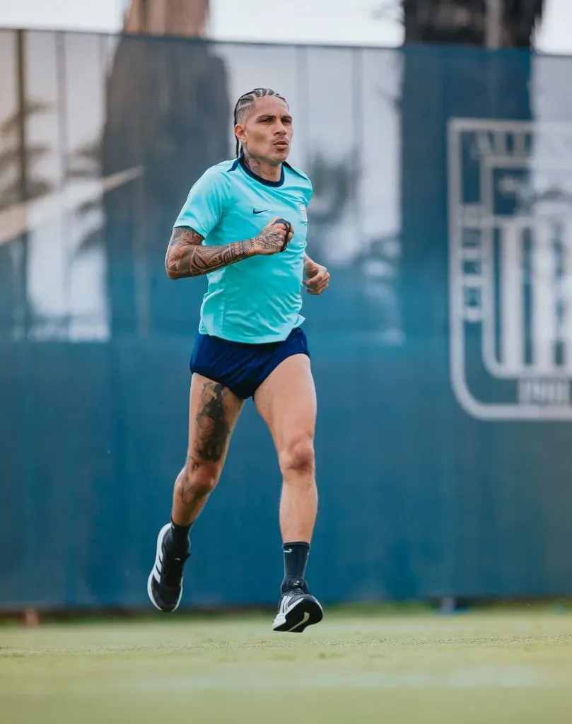 Paolo Guerrero durante la pretemporada. (Foto: Alianza Lima)