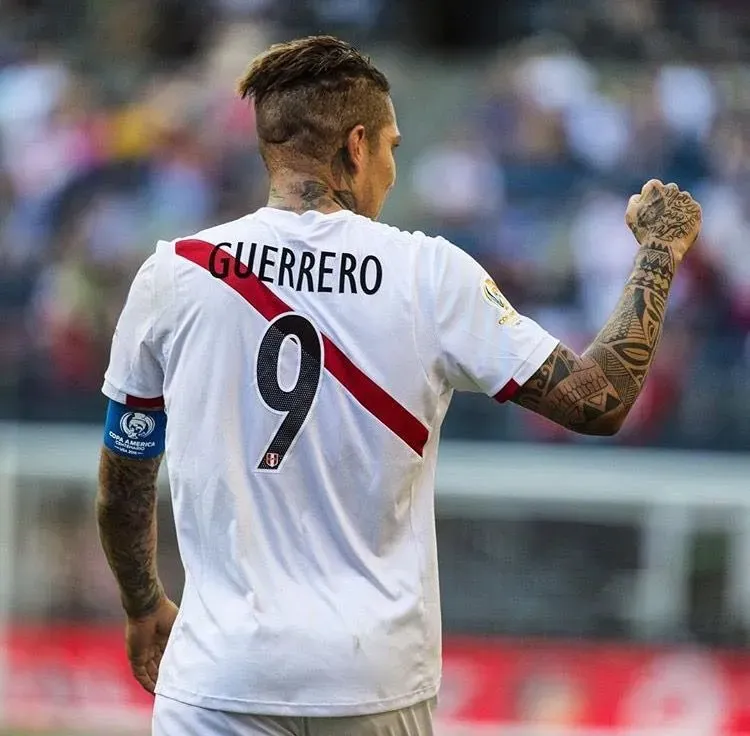 Paolo Guerrero jugando con Peru. (Foto: Copa América).